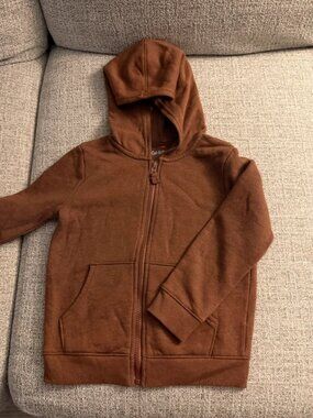 Boys cat and jack sweater size 5t